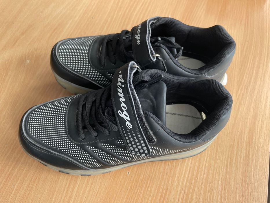 Продаем хелисы, размер 35 торг уместен