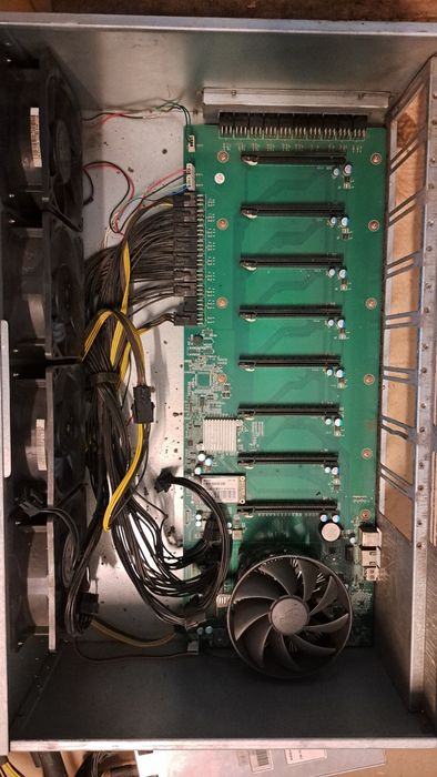 Rak mining rig - Рак за видеокарти