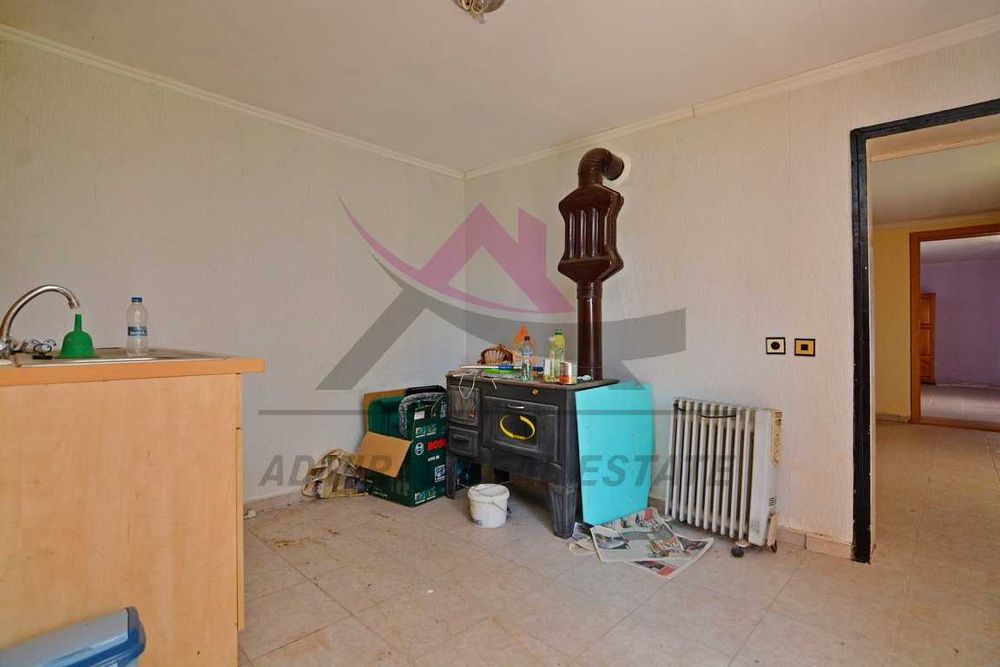 Самостоятелна къща -гр Вълчи дол