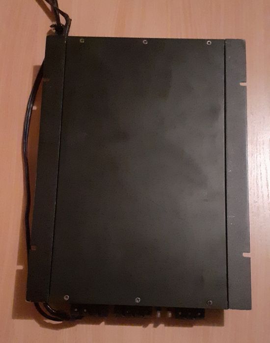 Продам усилитель