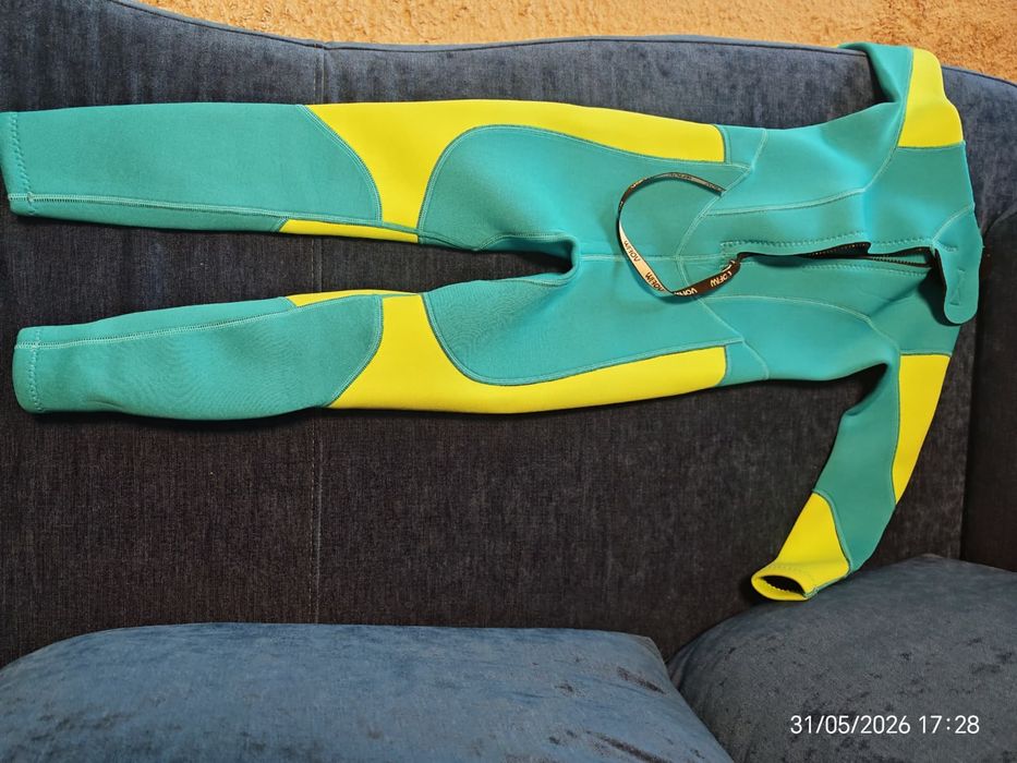 Costum înot copii 6 ani