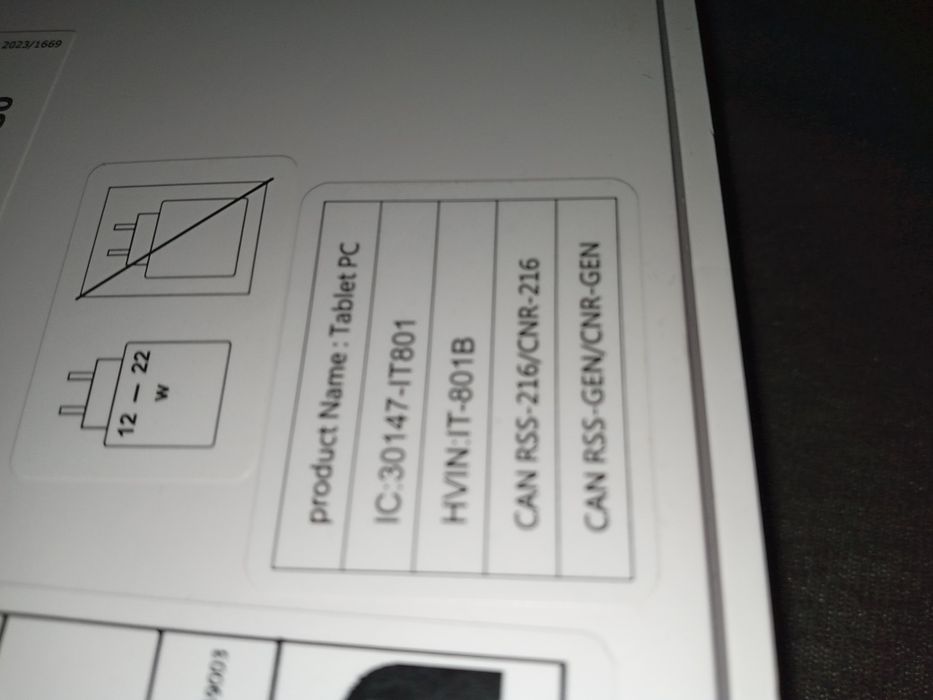 Vând tabletă in stare foarte buna aspect 10 din 10 are și tastatura