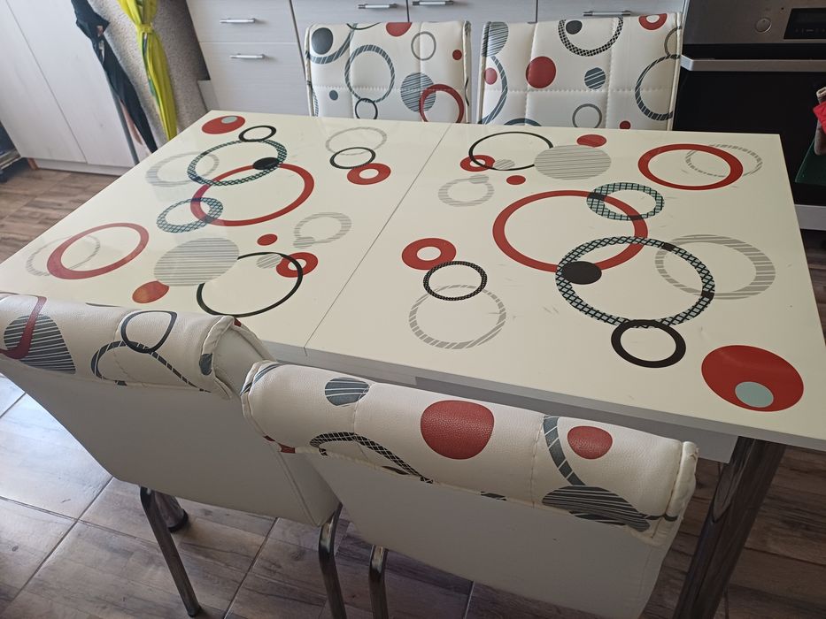 Masa+4scaune,bucatarie