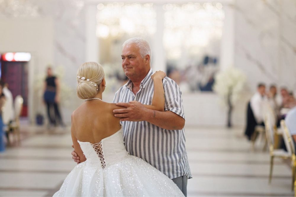 Продавам булчинска рокля