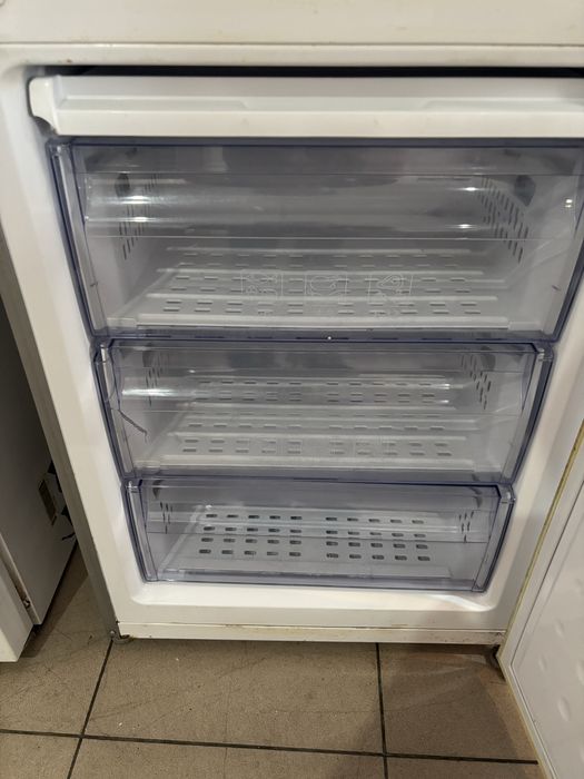 Продам холодильник BEKO в отличном состоянии
