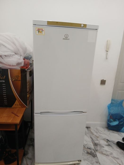 Прлдам холодилник бу