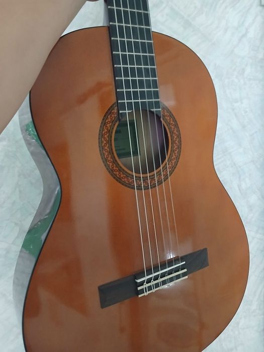 Гитара Yamaha C40
