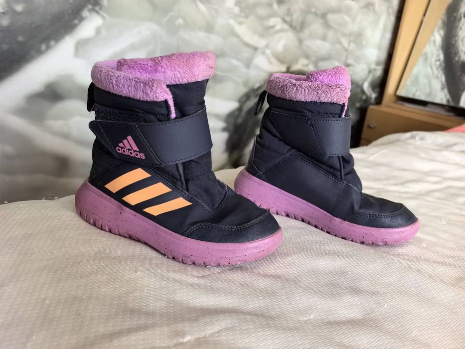 ADIDAS SPORTSWEAR Боти Winterplay.
Размер 32.