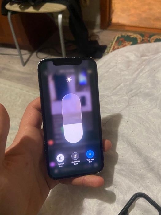 Айффон 12. Акб 72%