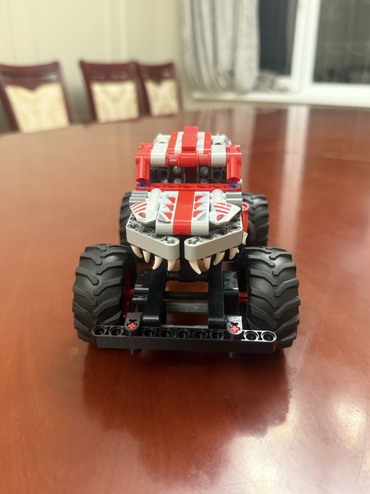 Lego Монстер-трак оригинал