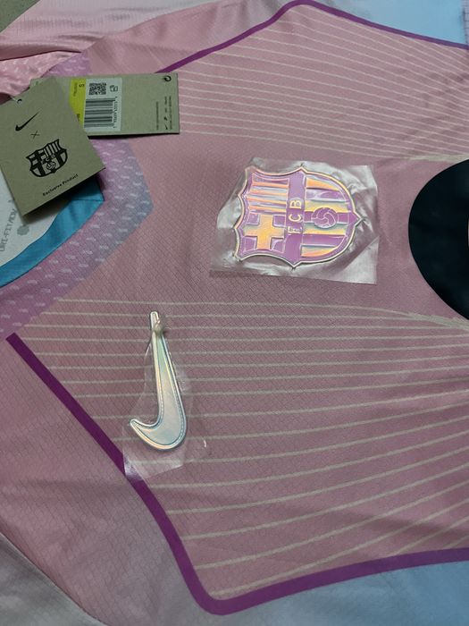 Tricou Barcelona Roz