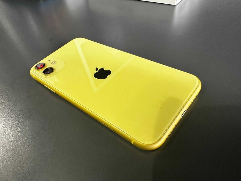 iphone 11 yellow 100%