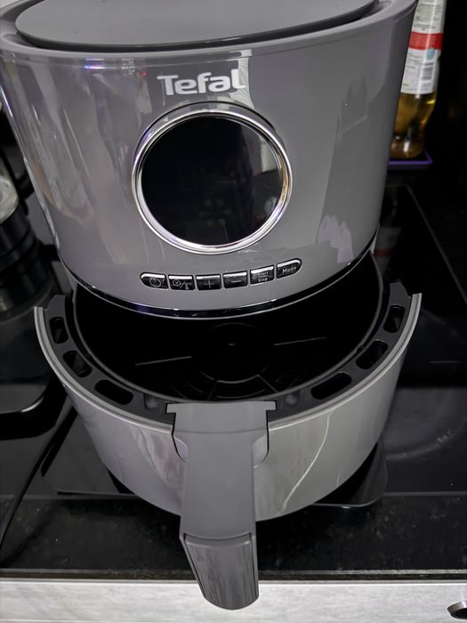 Friteuza cu aer cald Tefal Ultra Fry Digital