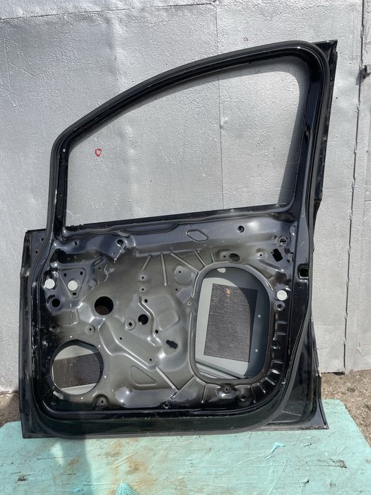 Предна дясна врата за Volkswagen Touran Фолксваген Тауран 2015г-