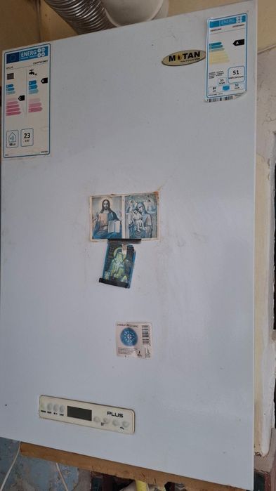 Vând centrală termică în stare bună de funcționare!