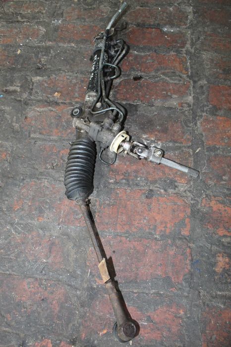 Кормилна рейка Мазда 323 бж 2.0д 01г Mazda 323 bj 2.0d 2001
