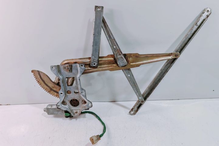 Macara  stanga fata cu motoras 0621006534 Mitsubishi Pajero a 3-a gen