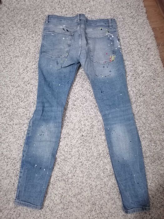 Vând blugi Bershka, mar 38/40