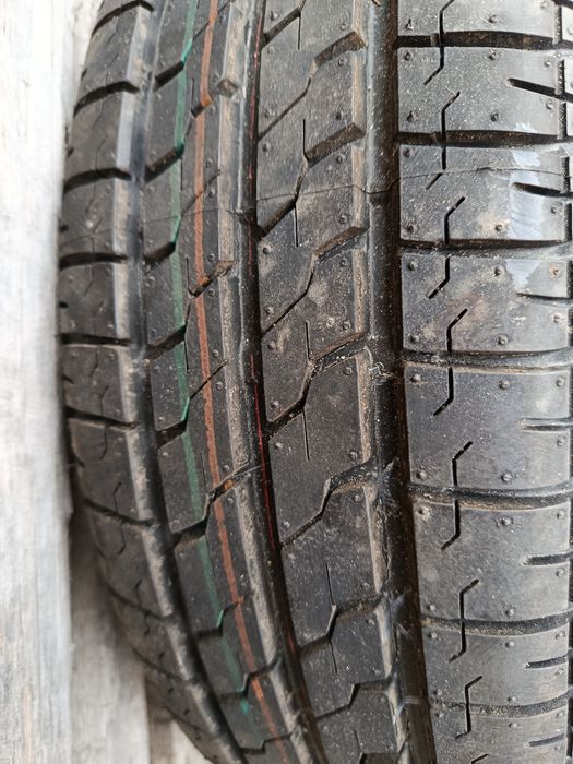 Резервна гума от Форд 14 цола