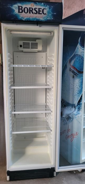 Vitrine Frigorifice de Inchiriat – Ideale pentru Evenimente