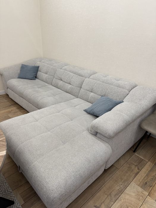 Продам диван угловой