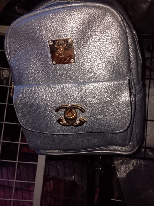 Затворен Магазин за Чанти 5-10лв.на едро