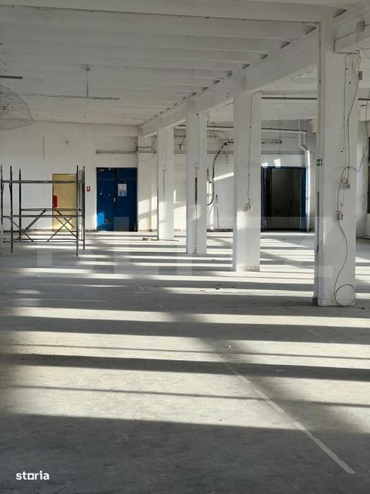 Hala open space, 614 mp, lift de marfa, zona Piata 1 MAI