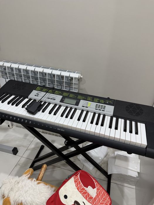 Синтезатор Casio LK135