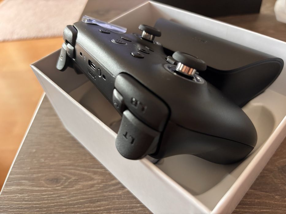 8BitDo Ultimate 2 Wireless Controller