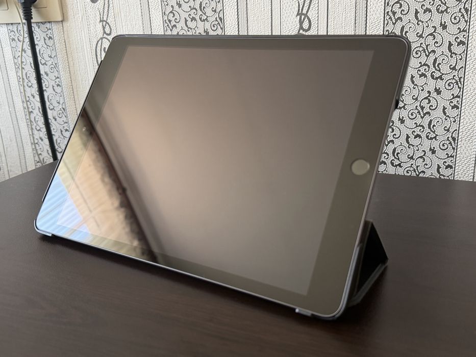 iPad 9th Generation 64GB – Отлично състояние