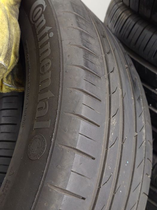 235/55R19 CONTINENTAL DOT23&20