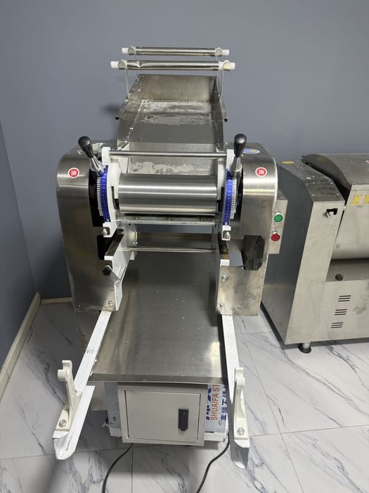 пресс для лапши и нож для нарезки лапши