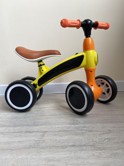 Беговел 4 расветки