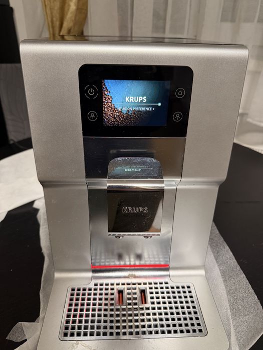 Espressor automat Krups Intuition Preference+