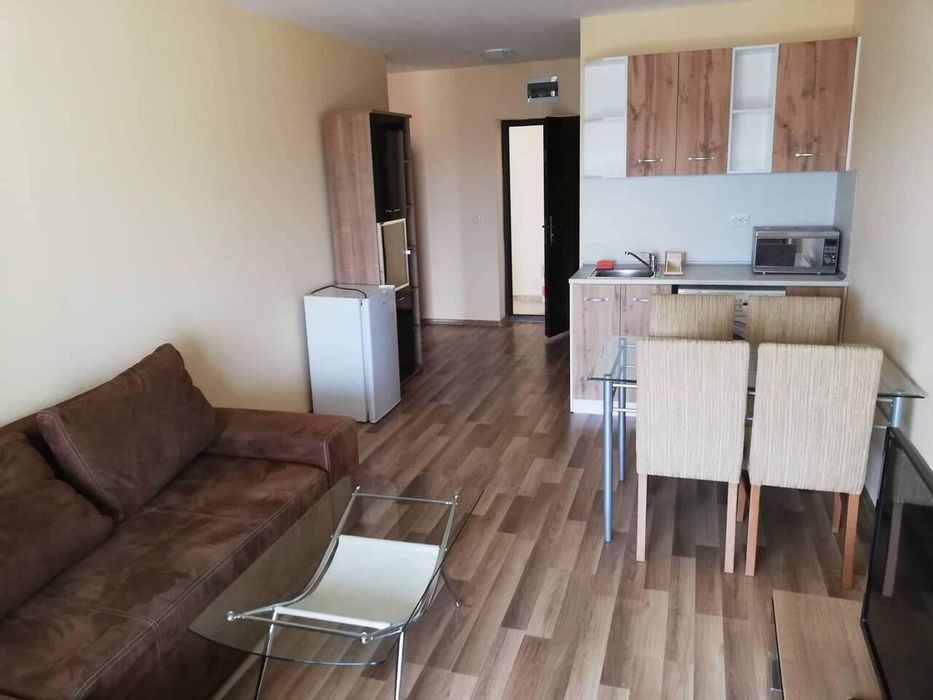Продава се Двустаен апартамент в к.к. Слънчев бряг - 75 кв.м за 1060 €/кв.м - Снимка #1