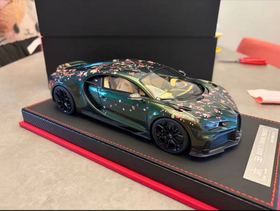Bugatti chiron limited 25 штук в масштабе 1:18