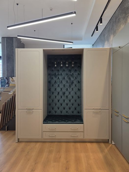 Mobilier hol din mdf vopsit grej