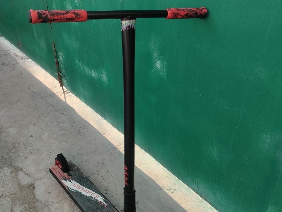 Самокат трюковой