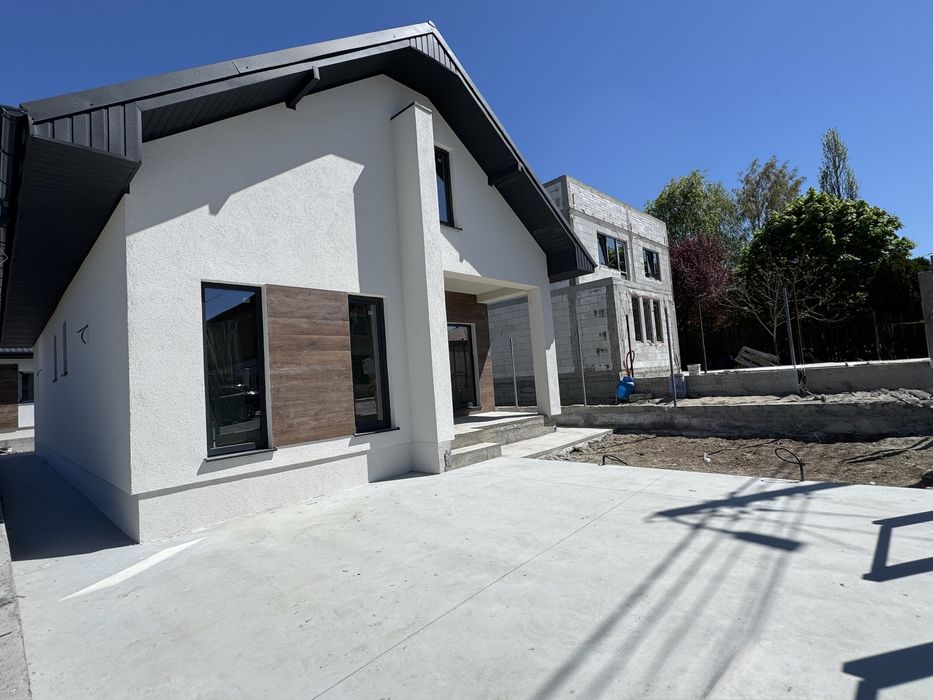 Casa moderna Valu lui Traian zona Top