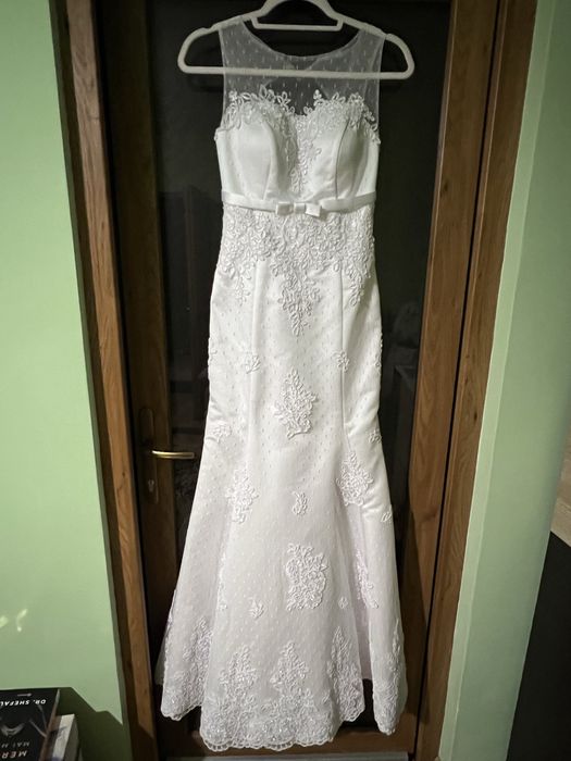 Vand rochie de mireasa