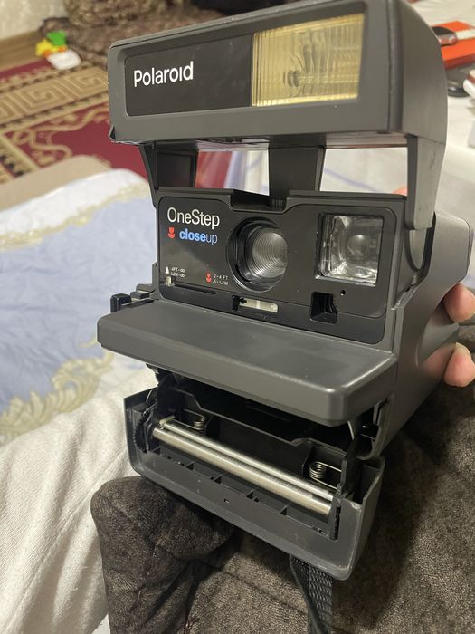 Polaroid ONE STEP close up