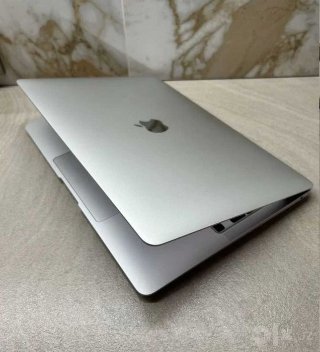 MacBook air m1 2020 silver