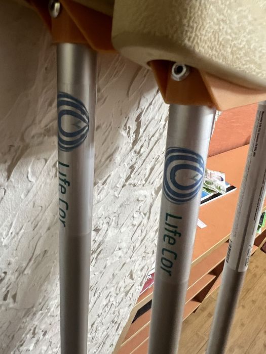 Костыли новые пара