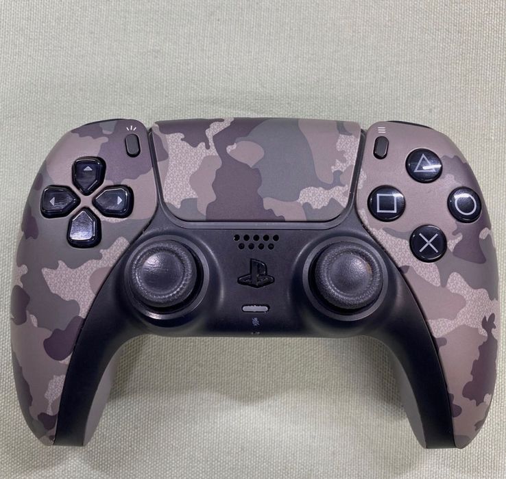 DUALSENSE CAMO - джойстик за PlayStation 5