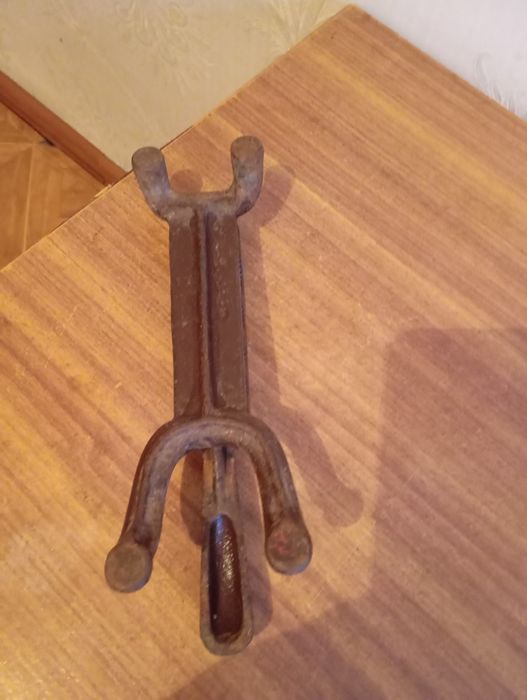 Чугунный орехокол СССР.