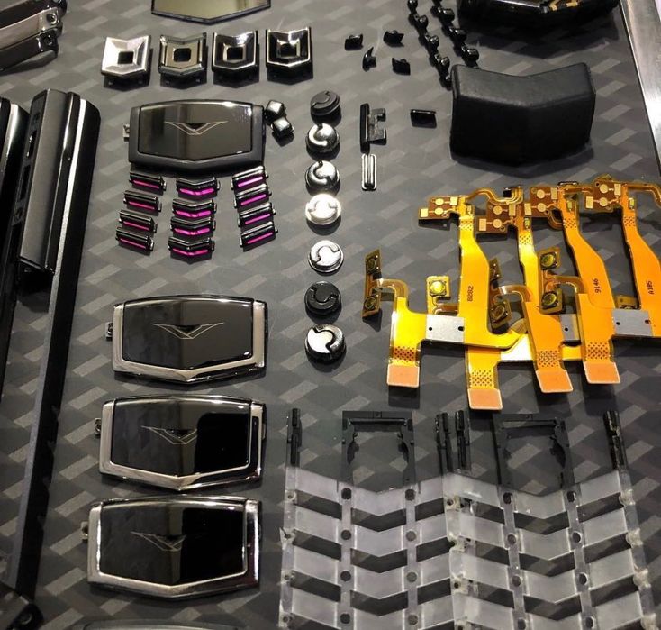 Оригинални резервни части за Vertu