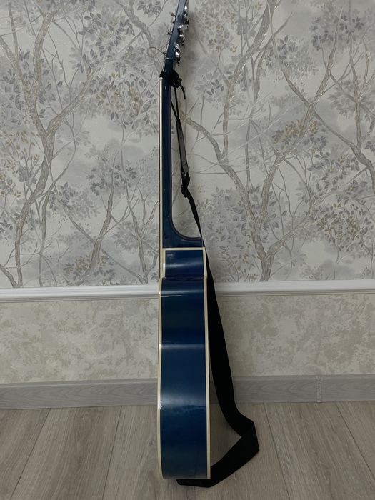 Продам гитару 17000 тг