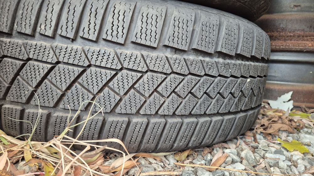 4бр.CONTINENTAL 205/55/18