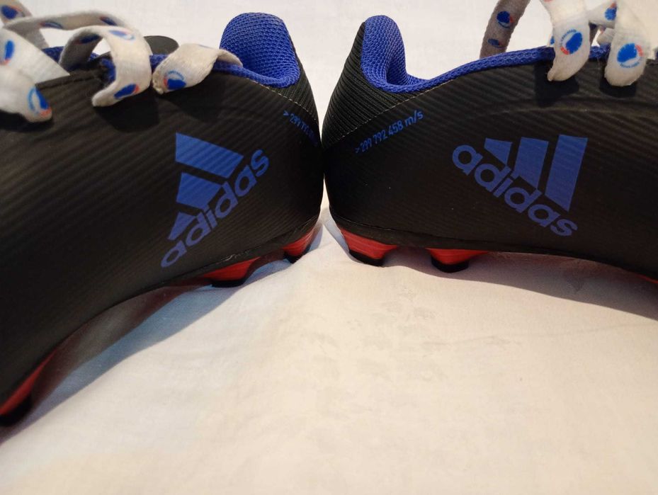 Ghete de fotbal Adidas marimea 37, stare buna