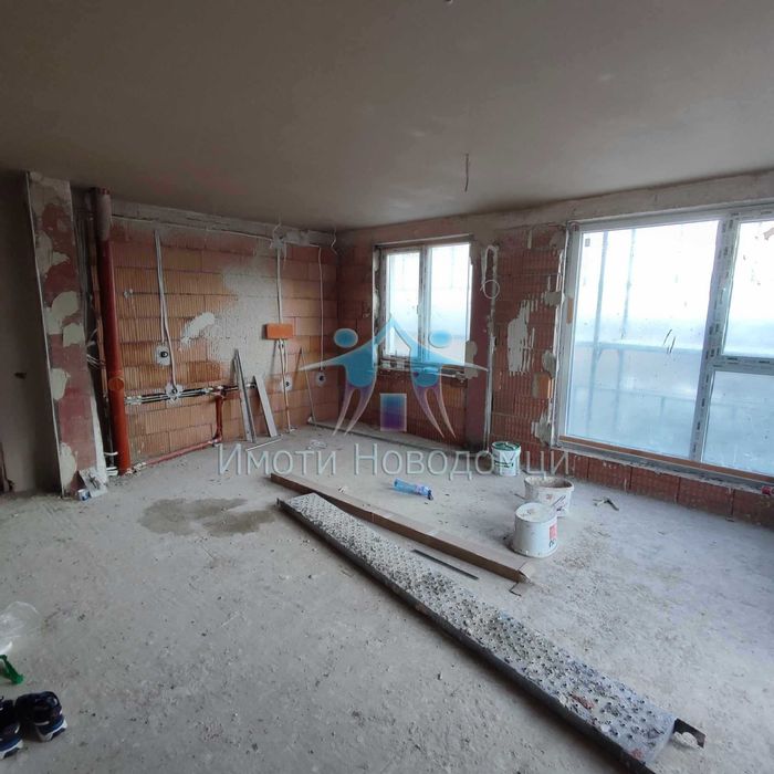 Продава се Двустаен апартамент в Шумен, Пазара - 66 кв.м за 1700 €/кв.м - Снимка #1